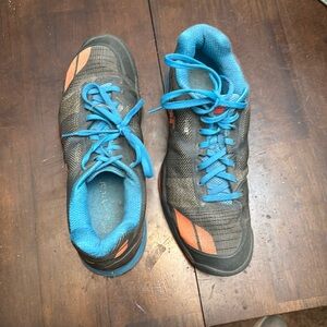 Babolat tennis shoes - men's size 9